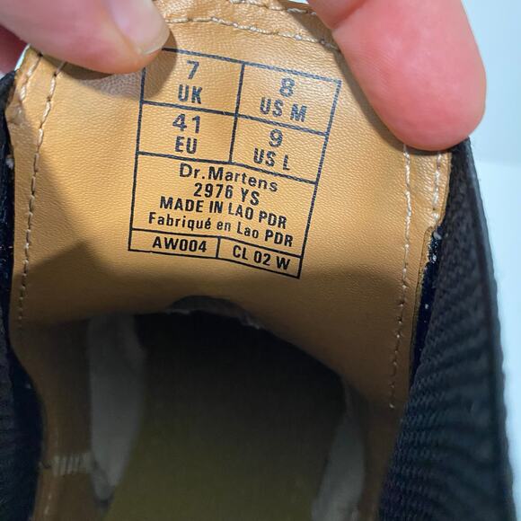 Dr. Martens Women's 2976 Chelsea Boots White Smooth Leather Ankle Size 9 - Picture 7 of 10